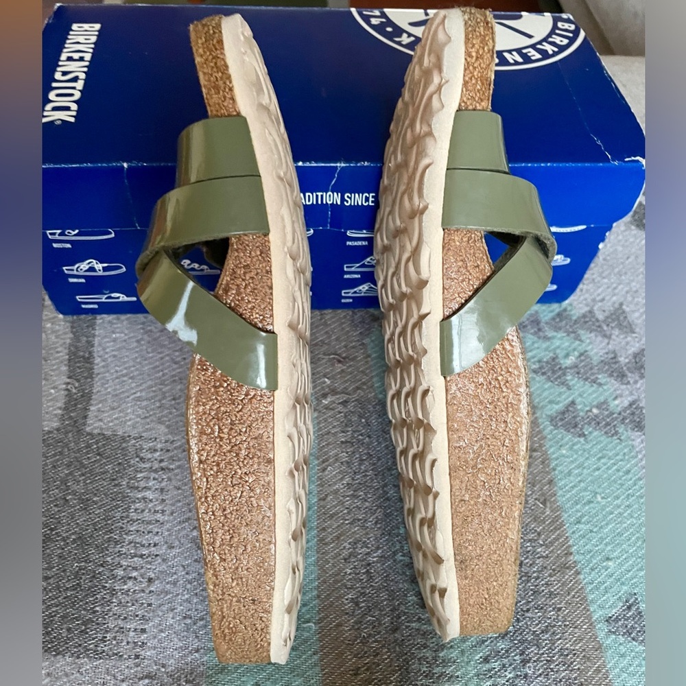 Birkenstock Yao Balance Sandals– Patent Khaki Green – 37 N - Picture 3 of 5